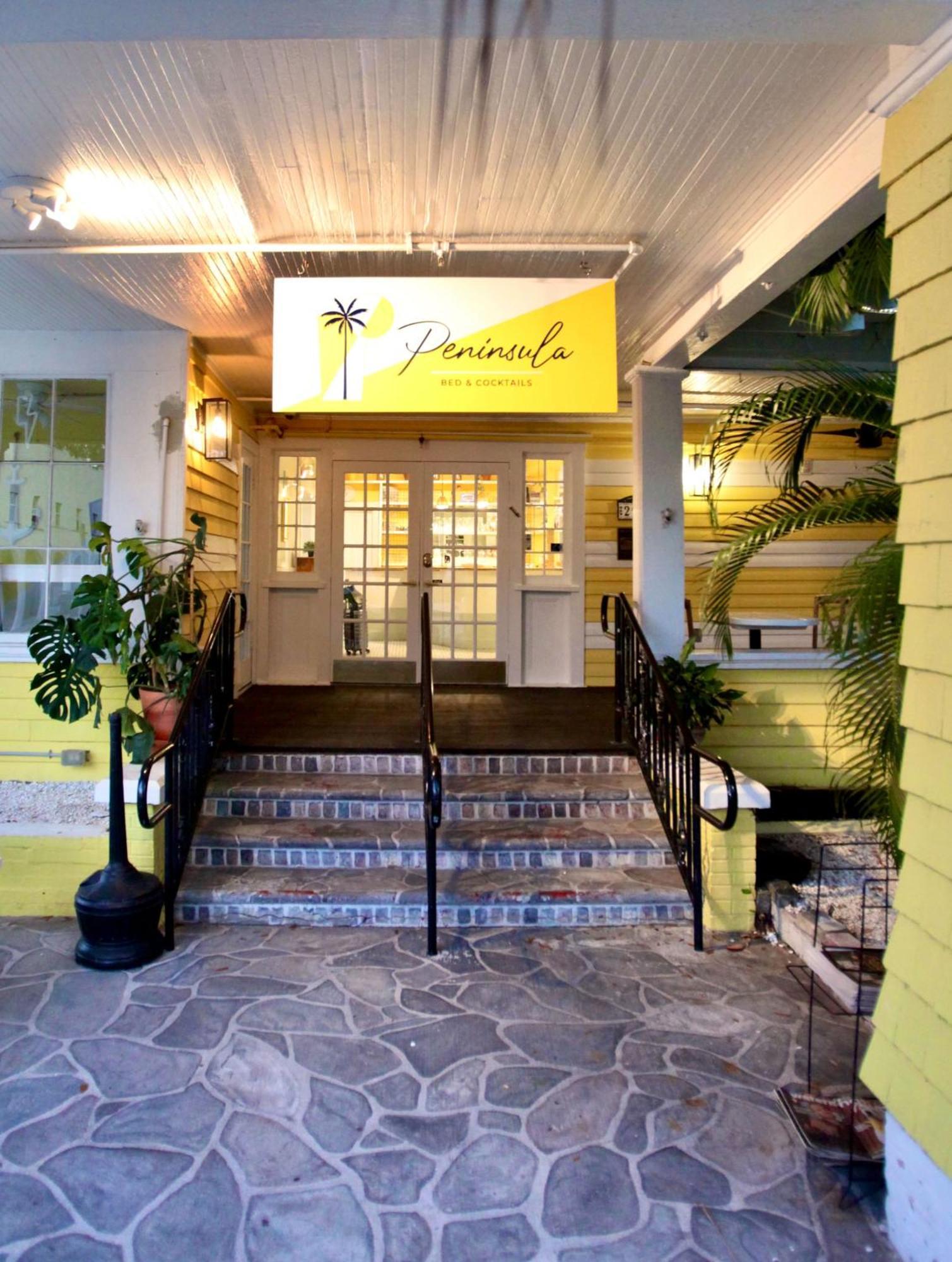 Peninsula Bed & Cocktails Hotel กัลฟ์พอร์ท ภายนอก รูปภาพ